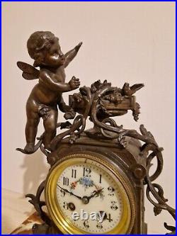 Horloge sur Socle en Marbre avec Statue d'Ange en Régule Fonctionne Vintage