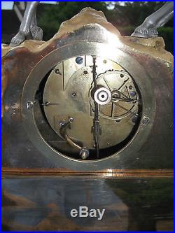 Importante pendule bronze 2 tons romantique chasse courre 1820-1830 mvt à fil