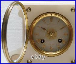 Jolie PENDULE albatre XIXème révisée horloge Napoléon III