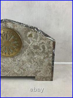 Magnifique horloge en marbre et métal art déco XXe 1920 à restaurer