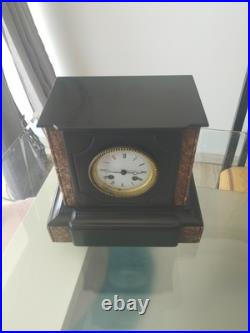 Napoléon III Pendule Borne En Marbre Noir Et Veiné Rouge Poids 9,3 KG