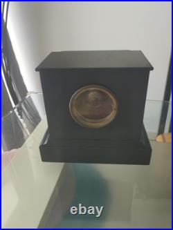 Napoléon III Pendule Borne En Marbre Noir Et Veiné Rouge Poids 9,3 KG