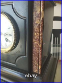 Napoléon III Pendule Borne En Marbre Noir Et Veiné Rouge Poids 9,3 KG