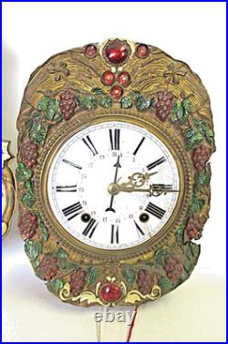 PENDULE COMTOISE avec son RICHE BALANCIER et poids Beau décor de Vignes