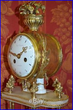 PENDULE D'EPOQUE LOUIS XVI DE HIPPOLITE LAPRET A PARIS, HT 46