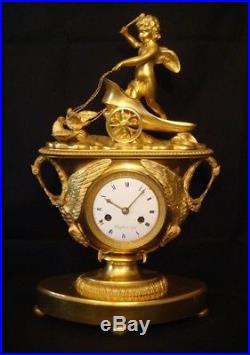 PENDULE EMPIRE VASE AU''CHAR DE LAMOUR'' (french ormolu clock)