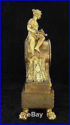 Pendule Epoque Empire Femme Au Chien Bronze Dore Gaudet A Paris (a186)