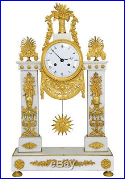 PENDULE PORTIQUE. Kaminuhr Empire clock bronze horloge antique uhren cartel