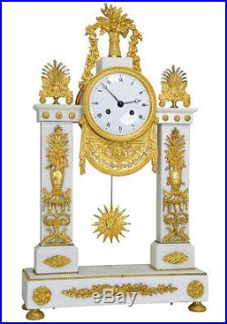 PENDULE PORTIQUE. Kaminuhr Empire clock bronze horloge antique uhren cartel