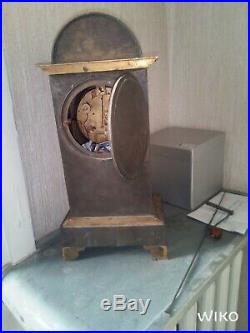 Pendule 36cm borne Empire Restauration Amour Cupidon bronze doré clock pendola