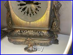 Pendule Ancienne en Bronze Garniture de Cheminé Epoque Napoléon 3 H 53 cm Pendule Ancienne en Bronze Garniture de Cheminé Epoque Napoléon 3 H 53 cm