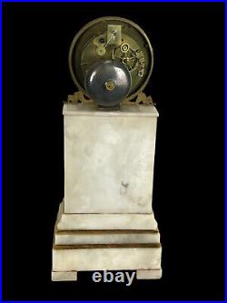 Pendule Borne Époque Charles X Faisant Thermomètre En Albtre Et Bronze Doré