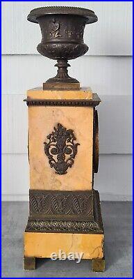 Pendule Borne marbre et Bronze décor Angelots Pendulum Bollard decor Cherubs