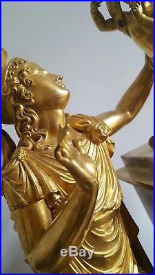 Pendule Bronze doré Empire à sujets clock uhr