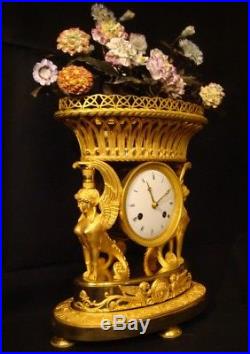 Pendule Empire Corbeille de fleurs'' bronze doré (porcelain meissen clock)
