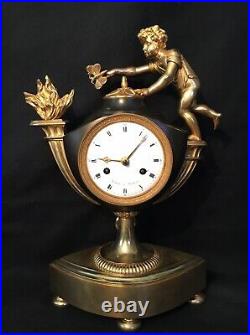 Pendule Empire Putto au Papillon Bronze doré (French ormolu Clock)