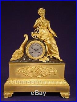 Pendule Empire Restauration bronze doré Iris French clock Uhr XIXéme H 49 cm