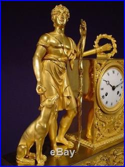 Pendule Empire Restauration bronze doré (la chasse) french clock. Uhr XIXéme