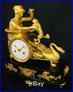 Pendule Empire en bronze doré''Le Char de Venus'' (French clock ormolu)