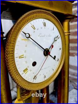 Pendule Époque Empire Régulateur À Chevilles Portique Bronze