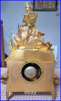 Pendule Horloge Bronze Doré Carillon Comtoise