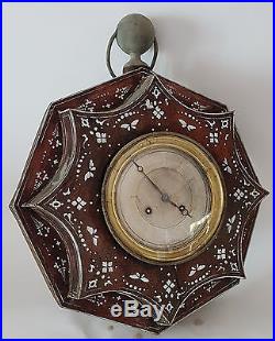 Pendule Horloge Clook Cartel D'applique Tole Oeil De Boeuf Vers 1830