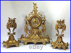 Pendule / Horloge / Garniture De Cheminée En Bronze Doré (dorure Au Mercure)