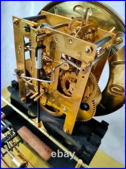 Pendule Horloge de Kienzle avec un balancier très! Rare Pendule Horloge de Kienzle avec un balancier très! Rare