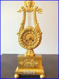 Pendule Lyre Empire en bronze non Napoléon III, Clock