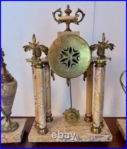 Pendule Portique XIXe Style Louis XVI Marbre et Bronze