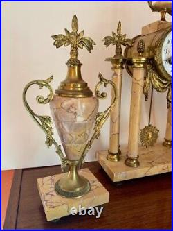 Pendule Portique XIXe Style Louis XVI Marbre et Bronze