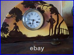 Pendule Provence, Ancienne Berty Porcelaine Signe. Rare