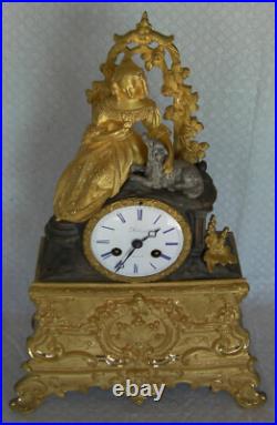 Pendule Restauration XIXème en bronze ciselé et doré mouvement à fil Pickard Pendule Restauration XIXème en bronze ciselé et doré mouvement à fil Pickard