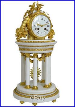 Pendule Temple portique. Uhren clock bronze horloge XIX french antique
