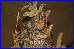 Pendule XIX ème en bronze décor oriental vierge à l'enfant