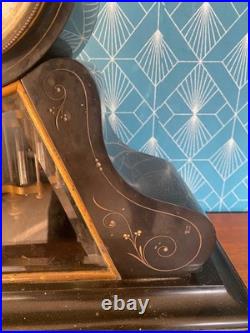 Pendule XIXème, époque Napoléon III, mouvement mercure, en marbre noir