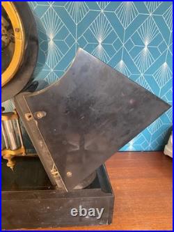 Pendule XIXème, époque Napoléon III, mouvement mercure, en marbre noir