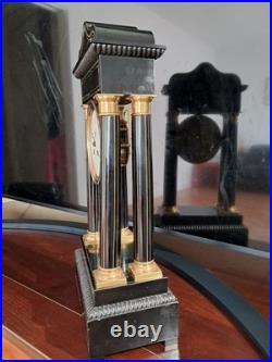 Pendule à colonnes