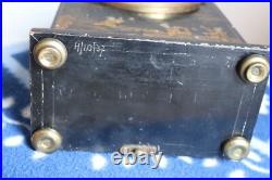 Pendule à poser BULLE CLOCK magnétique décor Japonisant