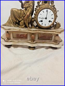 Pendule albatre et regule fonctionne sonne