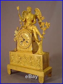 Pendule ancienne Eros Empire Restauration bronze doré french clock uhr XIXéme