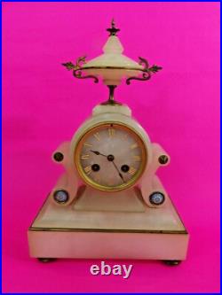 Pendule ancienne en albatre mouvement MARTI XIXe Pendule ancienne en albatre mouvement MARTI XIXe