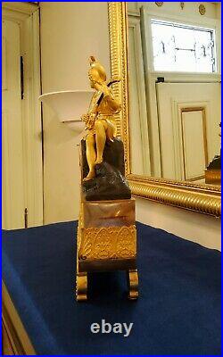 Pendule au Troubadour en bronze patiné et doré Epoque Charles X Chaumont Paris