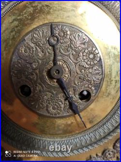 Pendule borne bronze dore style empire a restaurer ressorts ok