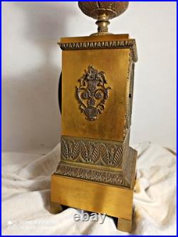 Pendule borne bronze dore style empire a restaurer ressorts ok