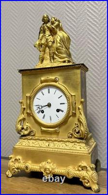 Pendule borne en bronze doré d'époque Charles X vers 1820