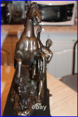 Pendule bronze chevaux de Marly signé Coustou 19 éme siècle 1878 + 2 candélabres