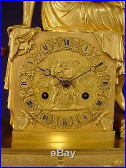Pendule bronze doré Empire Restauration Psyché French clock Uhr XIXéme. H 50 cm