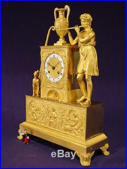 Pendule bronze doré Empire Restauration french clock uhr XIXéme 44 cm