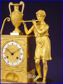 Pendule bronze doré Empire Restauration french clock uhr XIXéme 44 cm